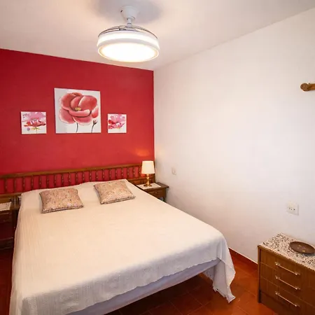 Con Piscina Privada -